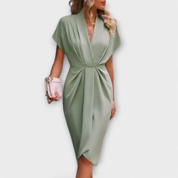Serena – Elegancka i wygodna sukienka midi w stylu kopertowym